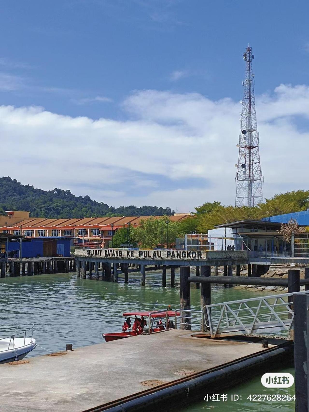 Jo Jo @ Pangkor Coral Bay * Kampong Pasir Bogak